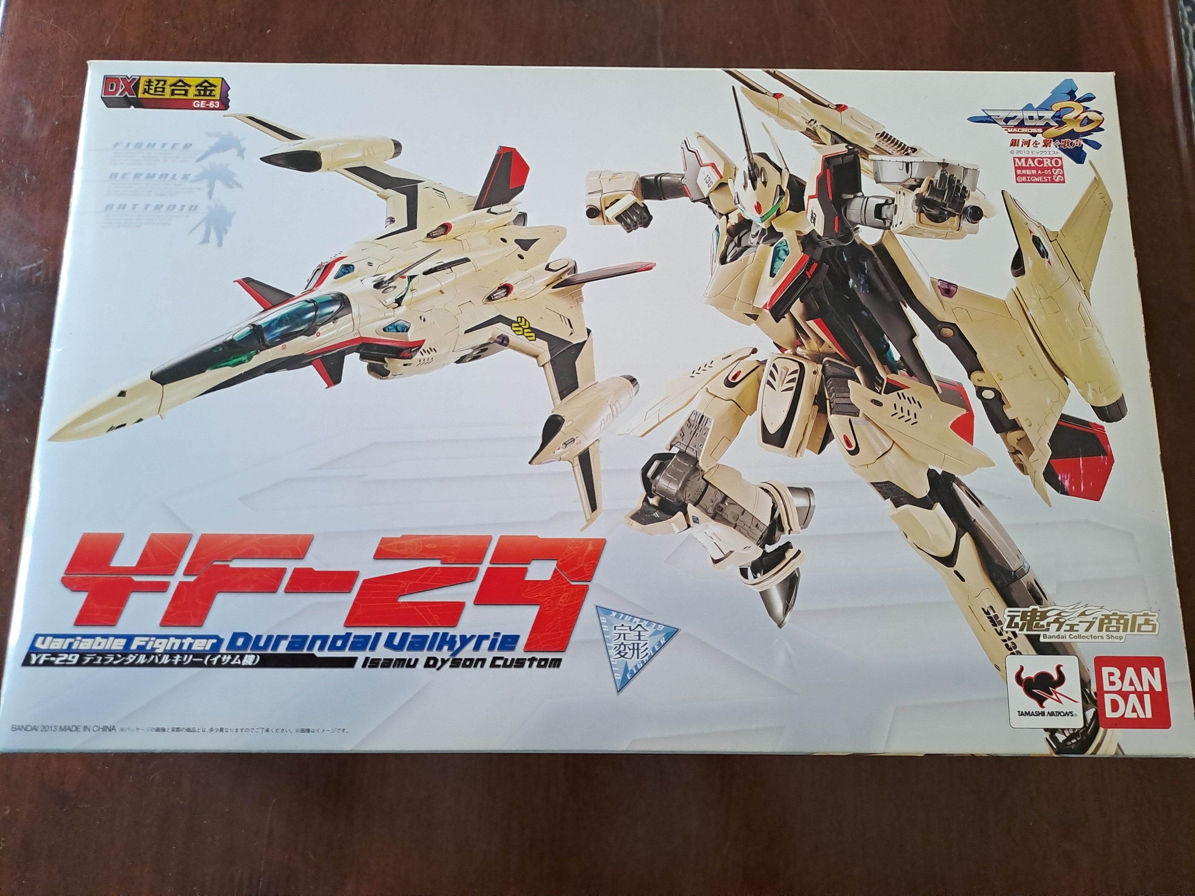 BANDAI DX CHOGOKIN YF-29 Durandal Valkyrie