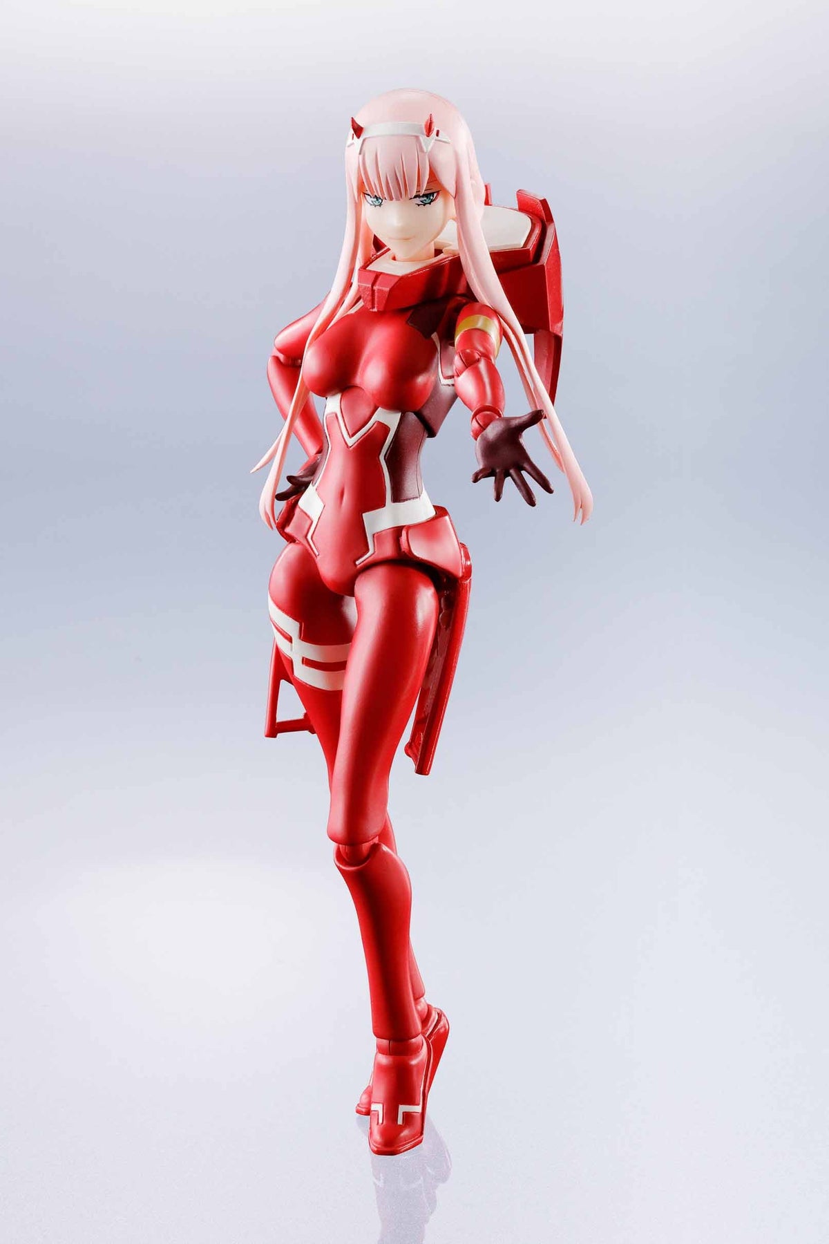 BANDAI SH Figuarts Zero Two