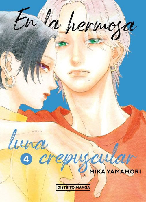 EN LA HERMOSA LUNA CREPUSCULAR N.4-MANGAS NACIONALES-DISTRITO MANGA-Akibara Xpress
