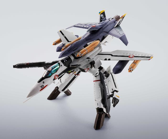 HI-METAL R VF-0S PHOENIX ROY FOCKER USE QF-2200D-B GHOST-Figuras-BANDAI-Akibara Xpress