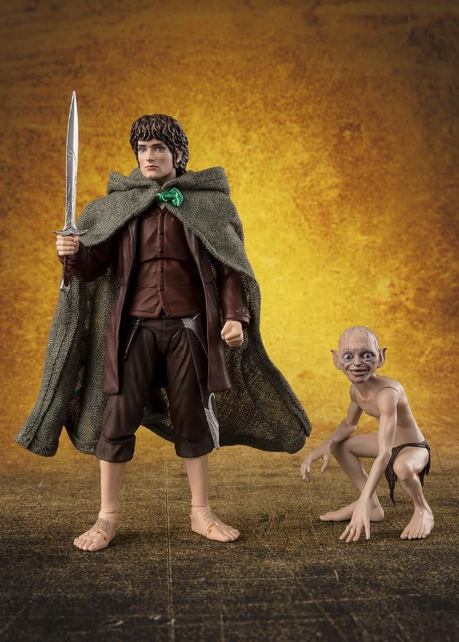 SH FIGUARTS FRODO BAGGINS & GOLLUM (THE LORD OF THE RINGS: THE FELLOWSHIP OF THE RING)-Figuras-BANDAI-Akibara Xpress