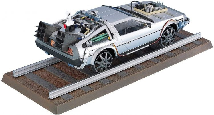 BACK TO THE FUTURE PART 3 DeLorean-Figuras-BANDAI-Akibara Xpress