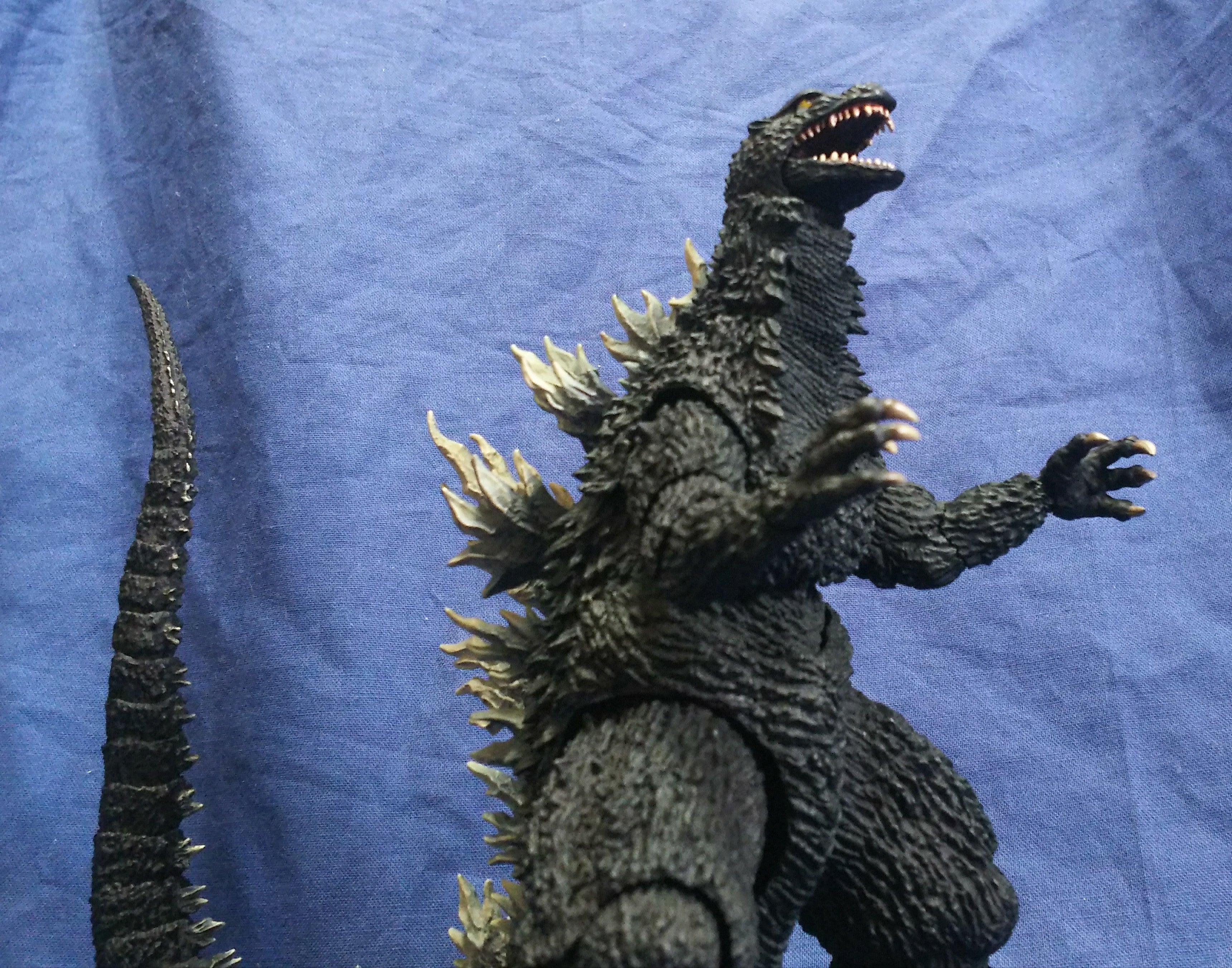 BANDAI Godzilla: King of the Monsters S.H.MonsterArts Godzilla