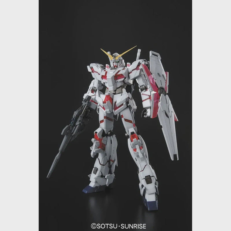 Mobile Suit Gundam Unicorn Master Grade 1:100 Scale Model Kit