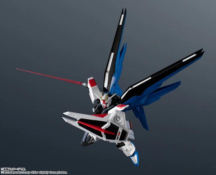 PREVENTA GUNDAM UNIVERSE ZGMF-X10A FREEDOM GUNDAM RENEWAL