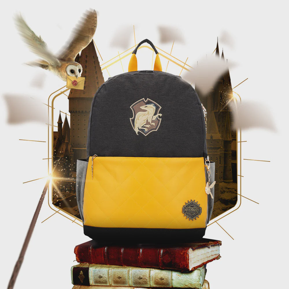 MOCHILA HUFFLEPUFF HOGWARTS LEGACY-Mochilas/Loncheras-Yadatex-Akibara Xpress