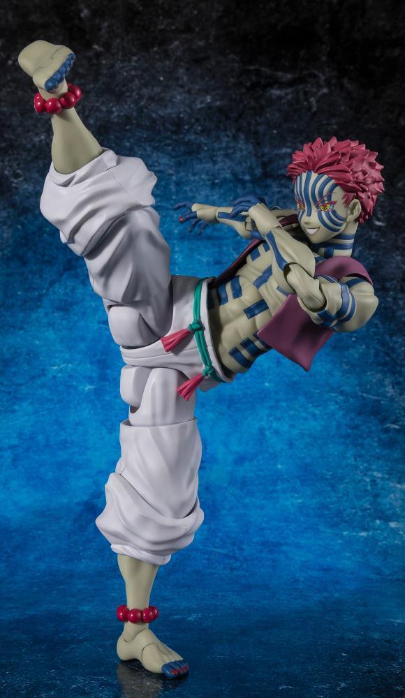 S.H.FIGUARTS AKAZA-Figuras-BANDAI-Akibara Xpress