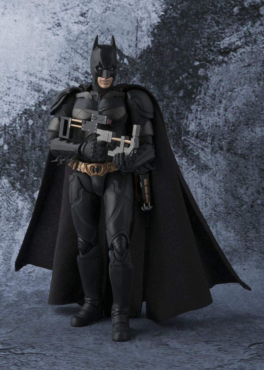 SH Figuarts Batman The Dark Knight-Figuras-BANDAI-Akibara Xpress