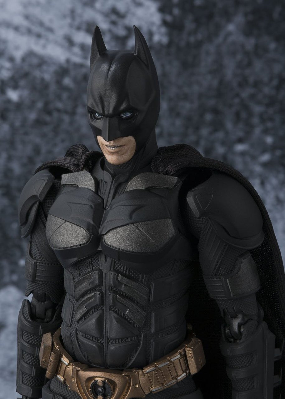 SH Figuarts Batman The Dark Knight-Figuras-BANDAI-Akibara Xpress
