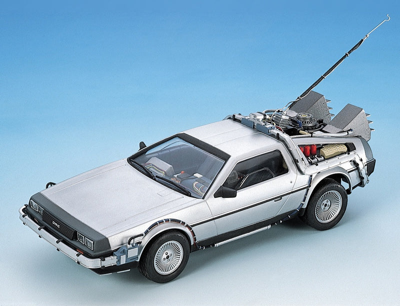 1/24 BACK TO THE FUTURE DELOREAN from PART I