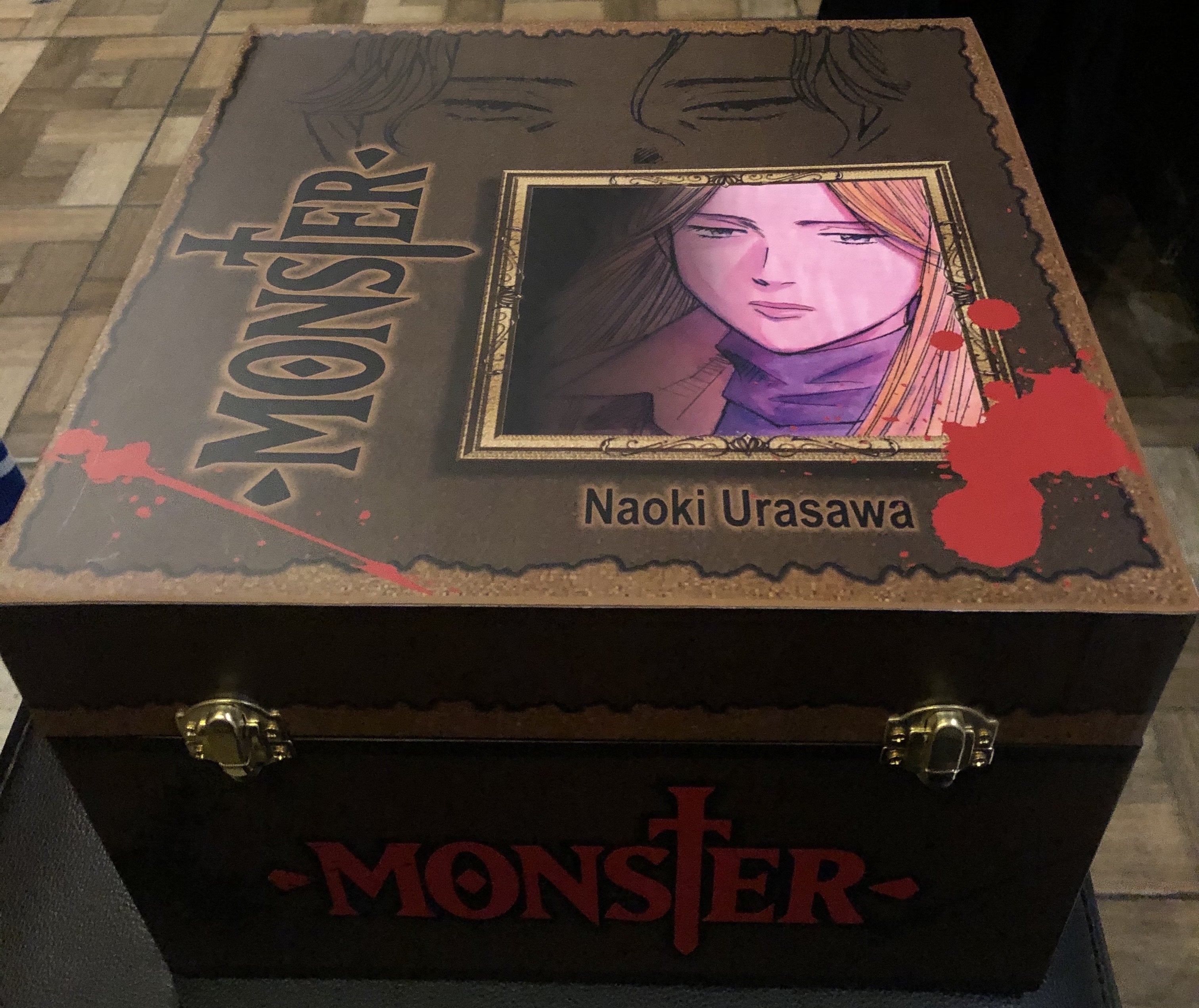 CAJA ESPECIAL PARA MANGA MONSTER-Cajas Panini-PANINI ETC-Akibara Xpress