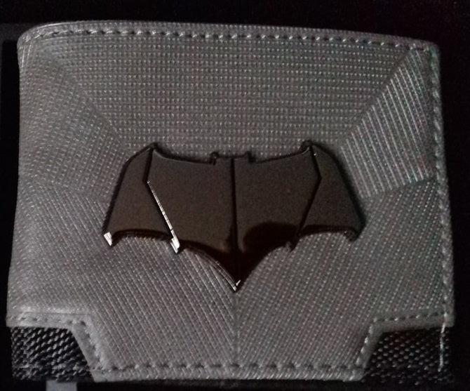 Cartera Batman Gris logo metal