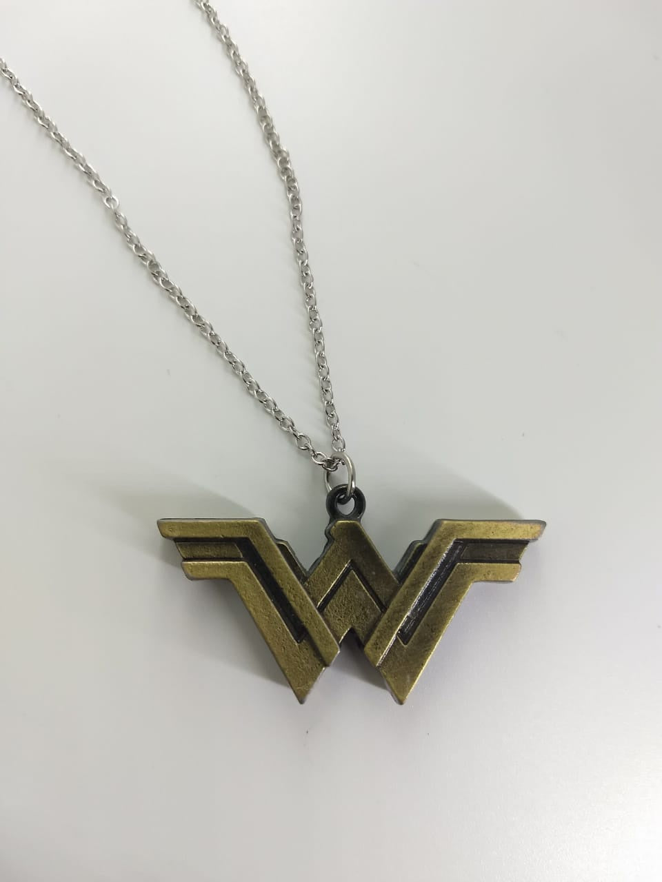 Collar Mujer Maravilla W-Llaveros-Accesorios Genericos-Akibara Xpress