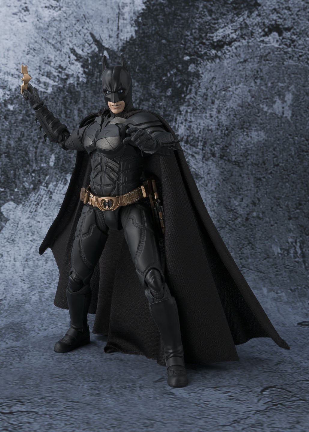 SH Figuarts Batman The Dark Knight-Figuras-BANDAI-Akibara Xpress