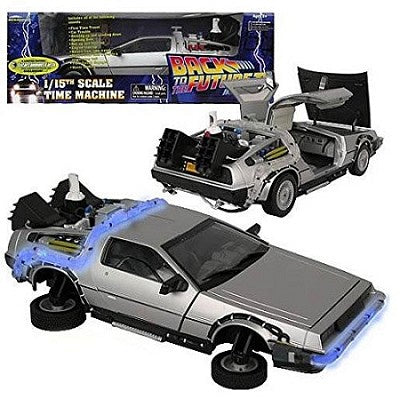 TIME MACHINE 1/15 SCALE BACK TO THE FUTURE-Figuras-DIAMOND SELECT TOYS-Akibara Xpress